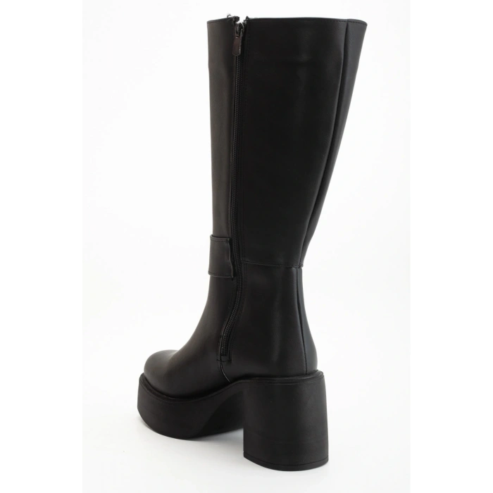 Kadın Siyah Suni Deri Cilt Kalın Hafif Tabanlı Şık Toka Detaylı Rahat Çizme