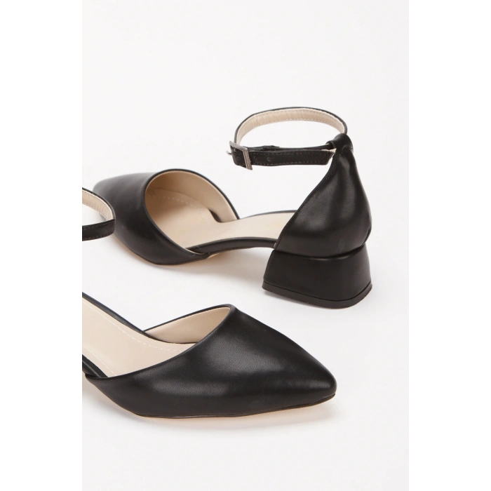 Kadın Siyah Suni Deri Cilt Arkası Kapalı Kısa Kalın Topuklu Rahat Ve Şık Karnı Yarık Ayakkabı