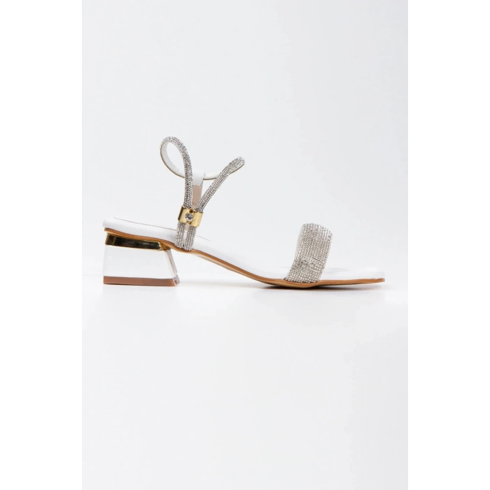 Kadın Beyaz Abiye Parlak Damla Taşlı Bilekten Ayarlamalı Şık Klipsli Yazlık ve Rahat Ayakkabı