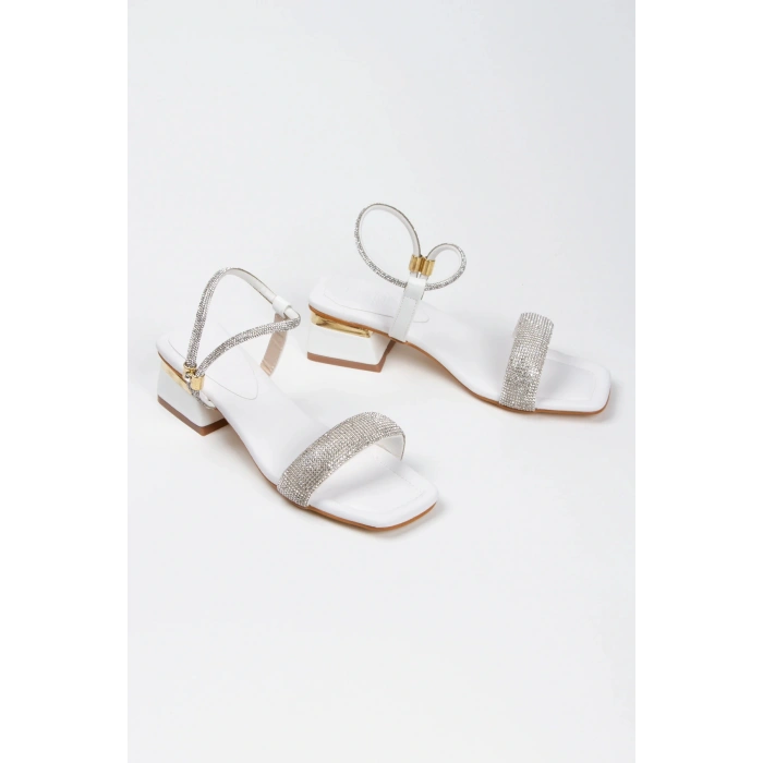 Kadın Beyaz Abiye Parlak Damla Taşlı Bilekten Ayarlamalı Şık Klipsli Yazlık ve Rahat Ayakkabı