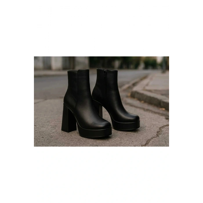 Kadın Siyah Yeni Tarz Küt Burunlu Hafif ve Yüksek Topuklu Dekolte Sade Rahat Şık Bot