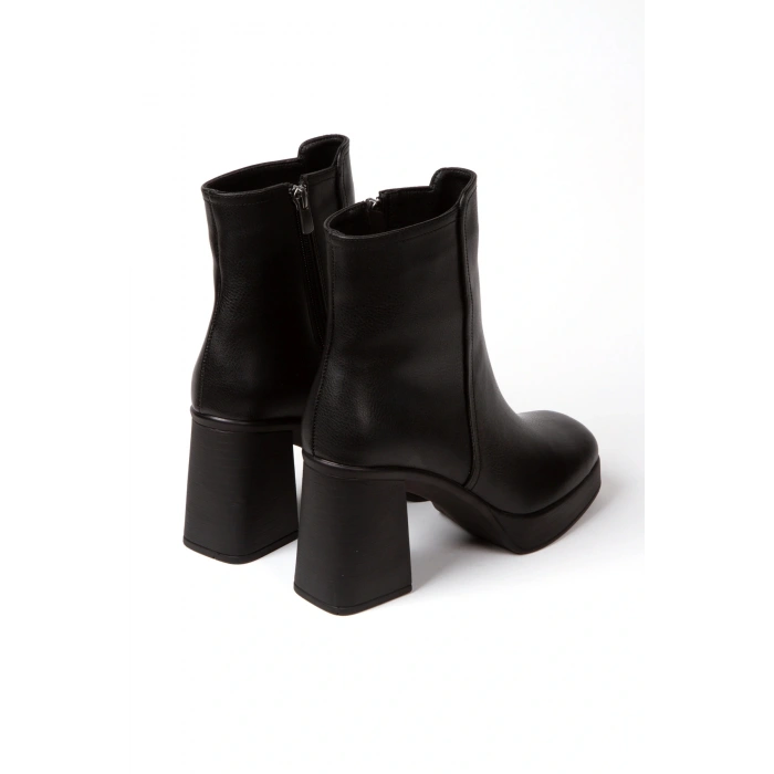 Kadın Siyah Yeni Tarz Küt Burunlu Hafif ve Yüksek Topuklu Dekolte Sade Rahat Şık Bot