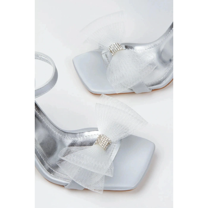 Kadın Gümüş Tek Bant Süs Tül Fiyonklu Arkası Açık Yeni Tarz Topuklu Yazlık Şık Ve Rahat Ayakkabı