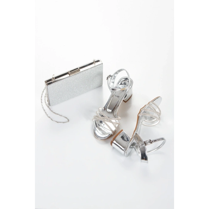 Kadın Gümüş Abiye Parlak Damla Taşlı Baklava Desenli Şık Ayakkabı ve Çanta Kombini