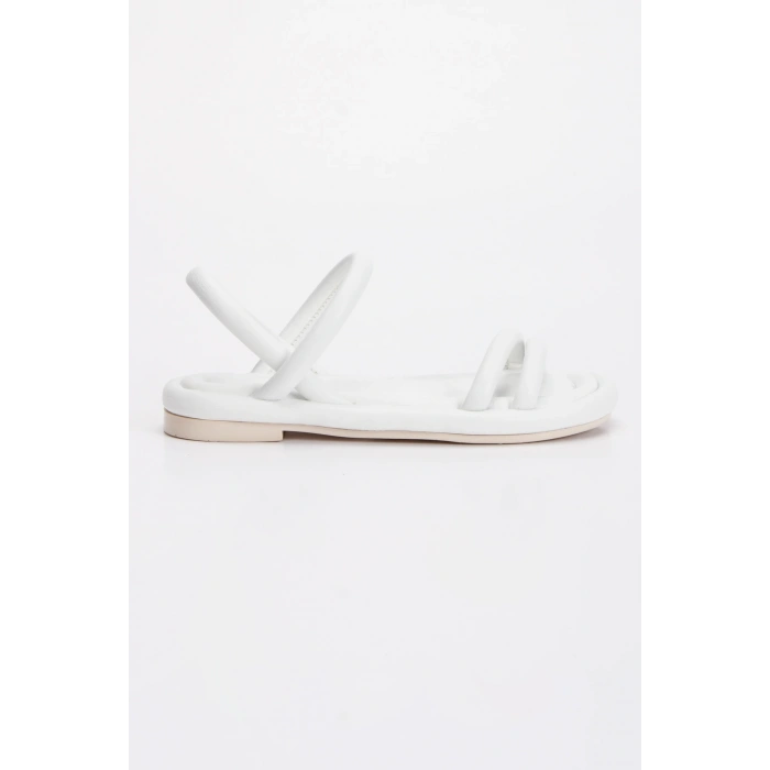 Kadın Beyaz  Yumuşak ve Rahat Tabanlı Yazlık Sandalet