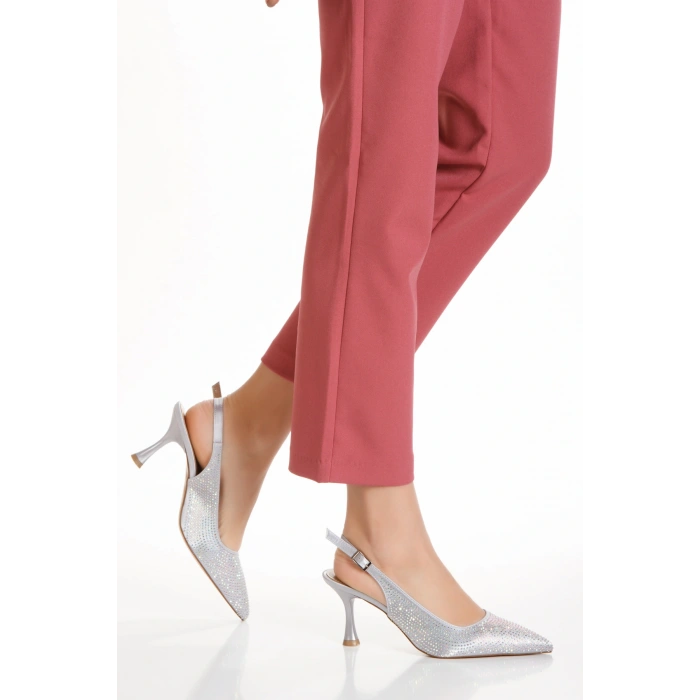 Kadın Gümüş 7 cm İnce Topuklu Şık Damla Taşlarla Bezenmiş Rahat Stiletto