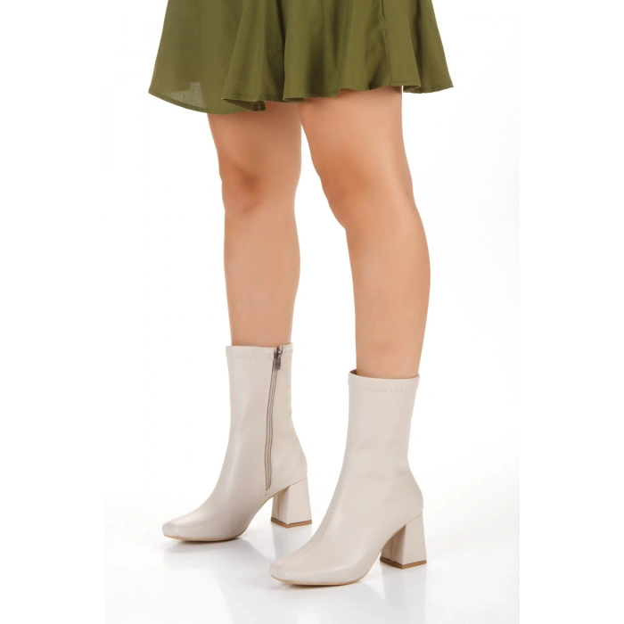 Kadın Bej Suni Deri Cilt Köşeli Küt Burunlu Kalın Topuklu Rahat Kışlık Bot