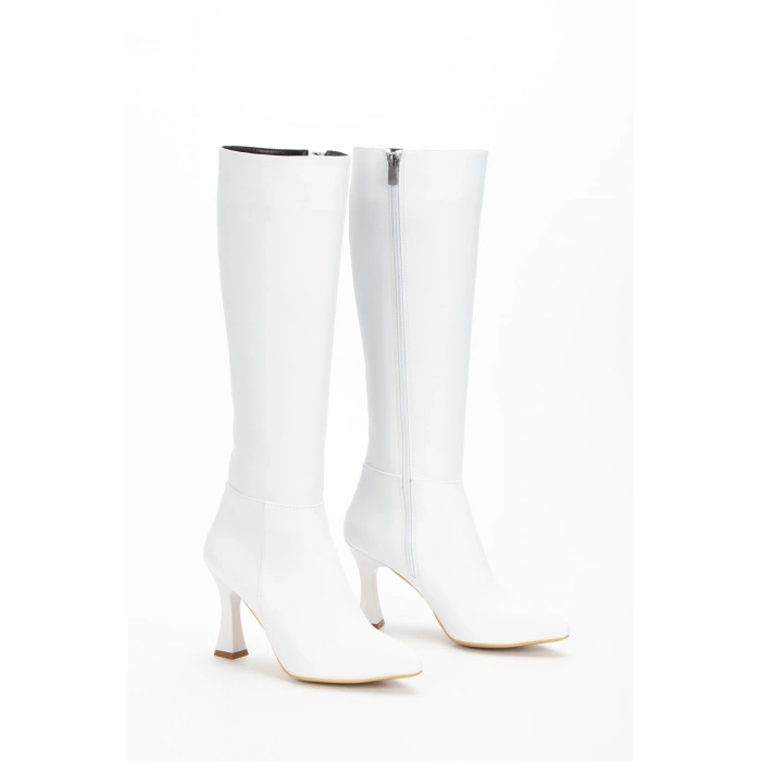 Kadın Beyaz Suni Deri Cilt Sivri Burunlu İnce Topuklu Rahat Çizme