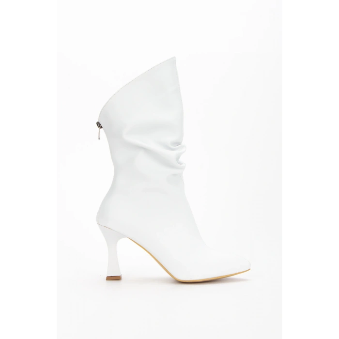 Kadın Beyaz Suni Deri Cilt Sivri Burunlu İnce Topuklu Rahat Şık Bot