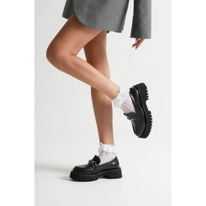 Kadın Siyah Suni Deri Cilt Şık Toka Detaylı Kalın Tabanlı Rahat Loafer Ayakkabı