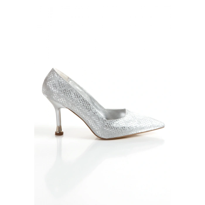 Kadın Gümüş Yılan Arkası Kapalı 8 cm İnce Galvaniz Topuklu Rahat Stiletto ve Çanta Kombini