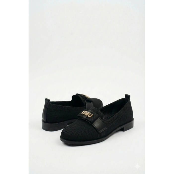 Kadın Siyah Suni Deri Düz Topuklu Şık Toka Detaylı Rahat Babet Ayakkabı