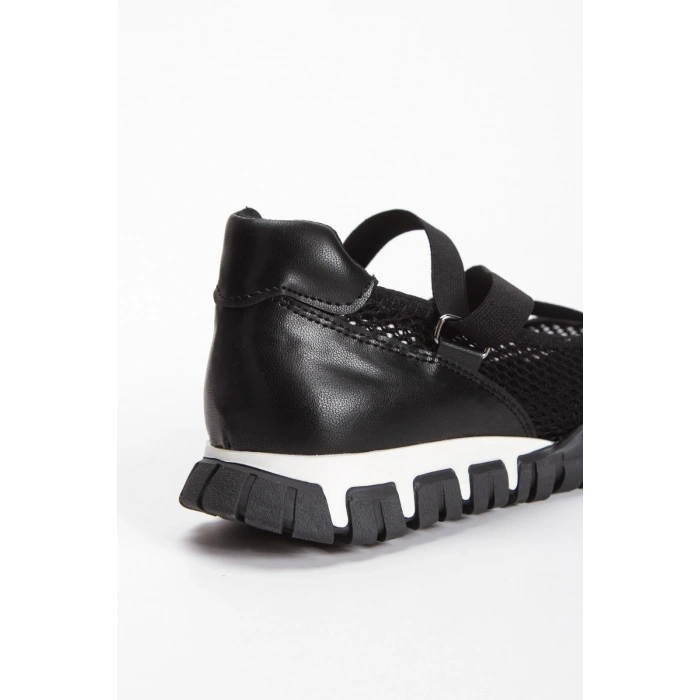 Kadın Siyah Cırt Cırtlı Kalın Tabanlı Ortopedik Fileli Günlük Rahat ve Şık Spor Ayakkabı