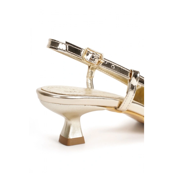 Kadın Altın İnce Topuklu Sivri Burunlu Arkası Açık Şık Abiye Stiletto ve Çanta Kombini