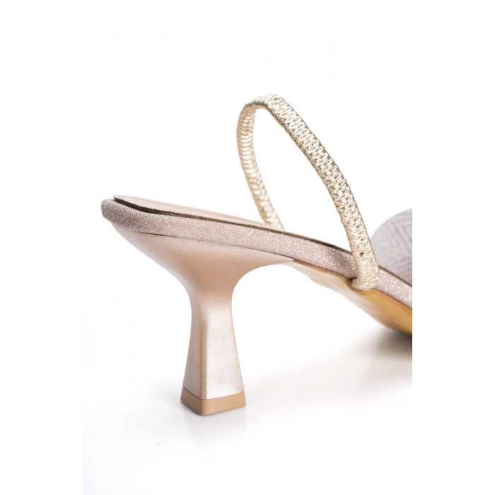 Kadın Altın İnce Topuklu Sivri Şeffaf Burunlu Arkası Lastikli Şık Abiye Stiletto