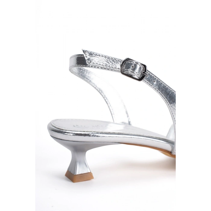 ​​​​​​​Kadın Gümüş Rugan 3,5 cm Kısa Alçak Topuklu Yazlık Ayakkabı