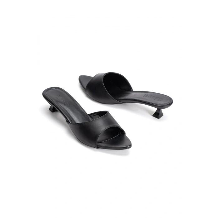 Kadın Siyah Suni Deri  Cilt 3,5 cm Alçak Topuklu Rahat ve Şık Terlik