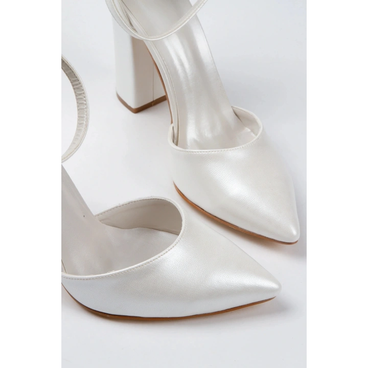 Kadın Sedef Suni Deri Cilt Arkası Kapalı Karnıyarık Sivri Burunlu Yüksek Topuklu Şık Ayakkabı