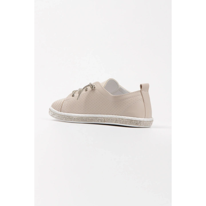 Bej Snekar Beyaz Tabanı ve Bağcıkları Taşlı Şık ve Rahat Spor Ayakkabı