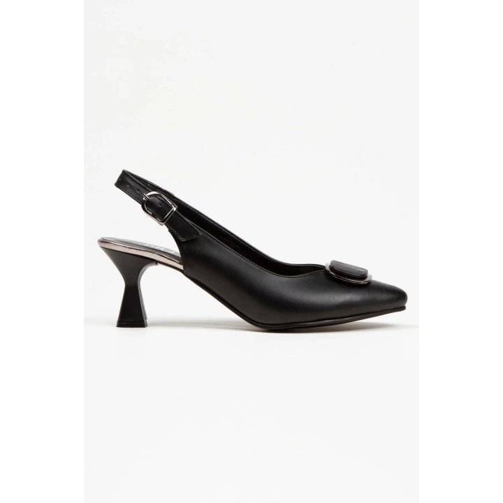 Kadın Siyah Suni Deri Cilt Arkası Açık 6 Cm Ince Topuklu Şık Toka Detaylı Ve Rahat Stiletto