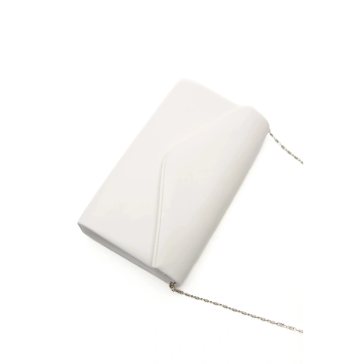 Kadın Beyaz Suni Deri Cilt 3 cm Kısa Kalın Topuklu Şık Toka Detaylı Rahat Stiletto ve Çanta Kombini