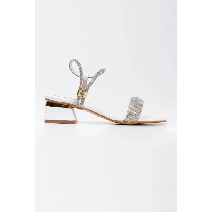 Kadın Beyaz Abiye Parlak Damla Taşlı Bilekten Ayarlamalı Şık Klipsli Yazlık ve Rahat Ayakkabı