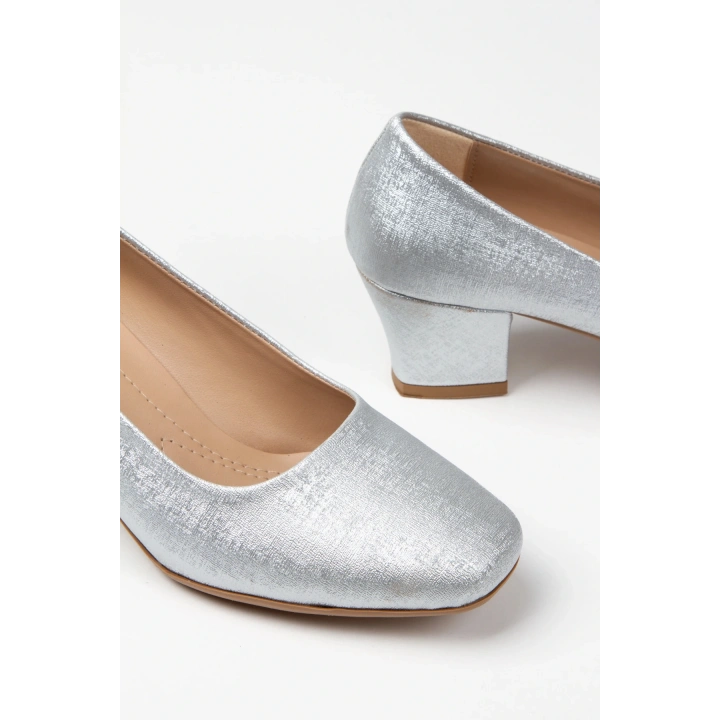 Kadın Gümüş Suni Deri 5 Cm Kısa Kalın Topuklu Rahat Stiletto