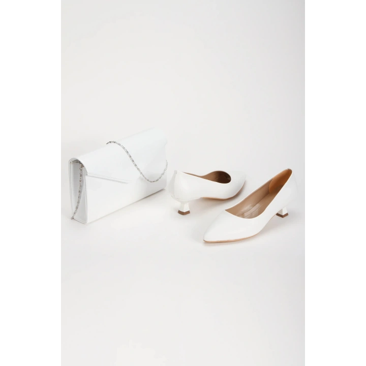 Kadın Beyaz    Kısa Kadeh Topuklu   Rahat  Şık Stiletto ve  Çanta Kombini