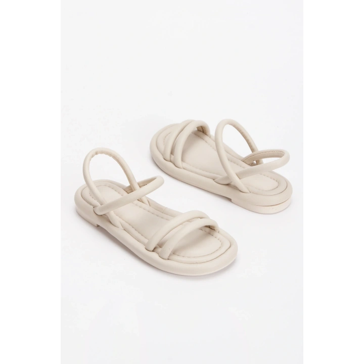 Kadın Bej Yumuşak ve Rahat Tabanlı Yazlık Sandalet