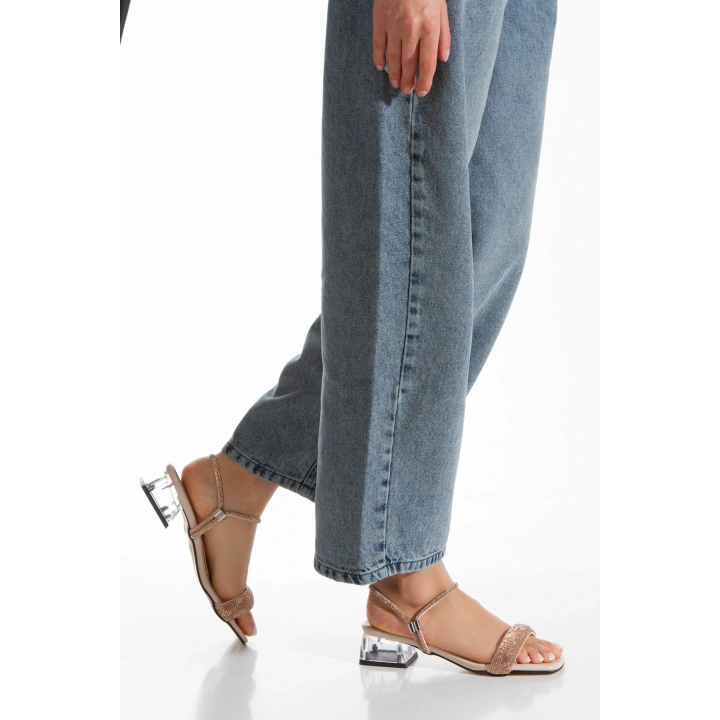 Kadın Bej Abiye Parlak Damla Taşlı Bilekten Ayarlamalı Şık Klipsli Yazlık  ve Rahat Ayakkabı