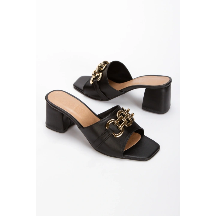 Kadın Siyah Suni Deri Cilt  Kalın  Topuklu Şık Toka Detaylı  Rahat Terlik