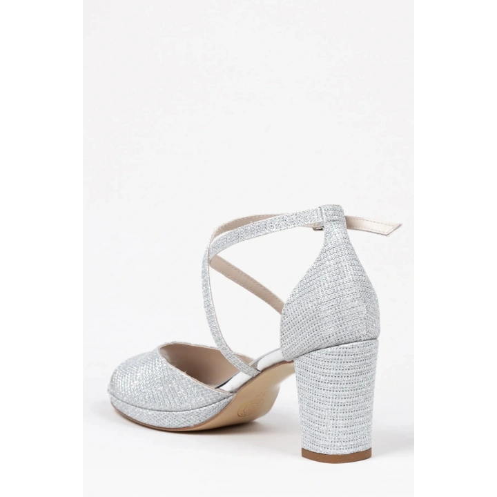Kadın Gümüş Arkası Kapalı Kalın Topuklu İnce Platformlu Çapraz Biyeli  Karnıyarık Ayakkabı