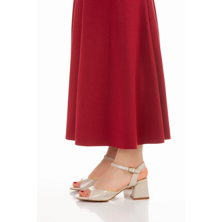 Kadın Bej Rugan Arkası Kapalı Kalın Topuklu  Ayakkabı