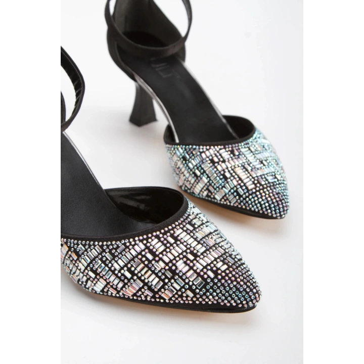 Kadın Siyah Saten Şık Taşlarla Bezenmiş İNCE Topuklu Arkası Kapalı Sivri Burunlu Stiletto