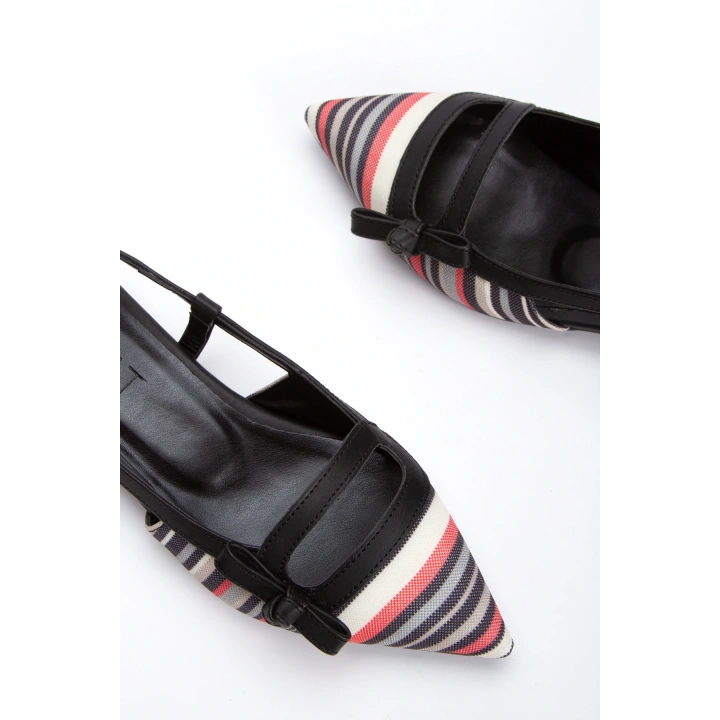 Kadın Siyah Düz Topuklu Fiyonk Detaylı Rahat Babet Ayakkabı