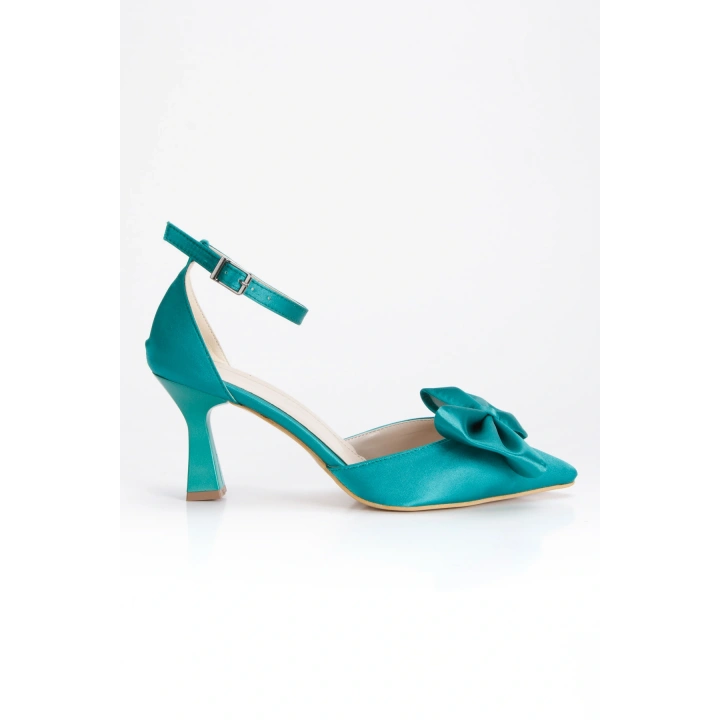 Kadın Yeşil Saten Şık Fiyonklu Kısa İnce Topuklu Sivri Burunlu Şık Stiletto Ayakkabı