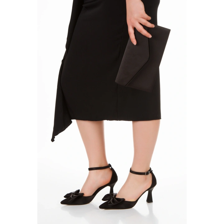 Kadın Siyah Şık Fiyonklu Kısa İnce Topuklu Sivri Burunlu Şık Stiletto ve Çanta Kombini