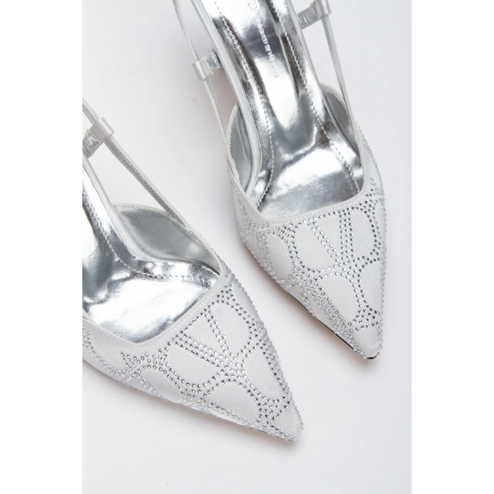 Kadın Gümüş Saten Desenli Taşlarla Bezenmiş 8 cm İnce Galvaniz Topuklu Rahat Stiletto