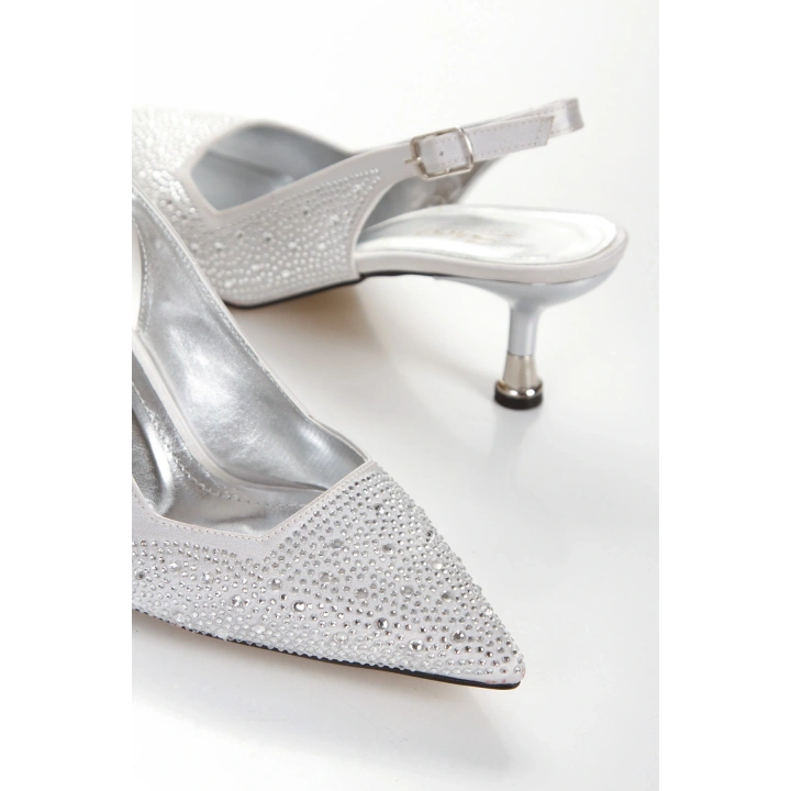 Kadın Gümüş Saten Damla Taşlarla Bezenmiş 5 cm İnce Galvaniz Topuklu Rahat Stiletto
