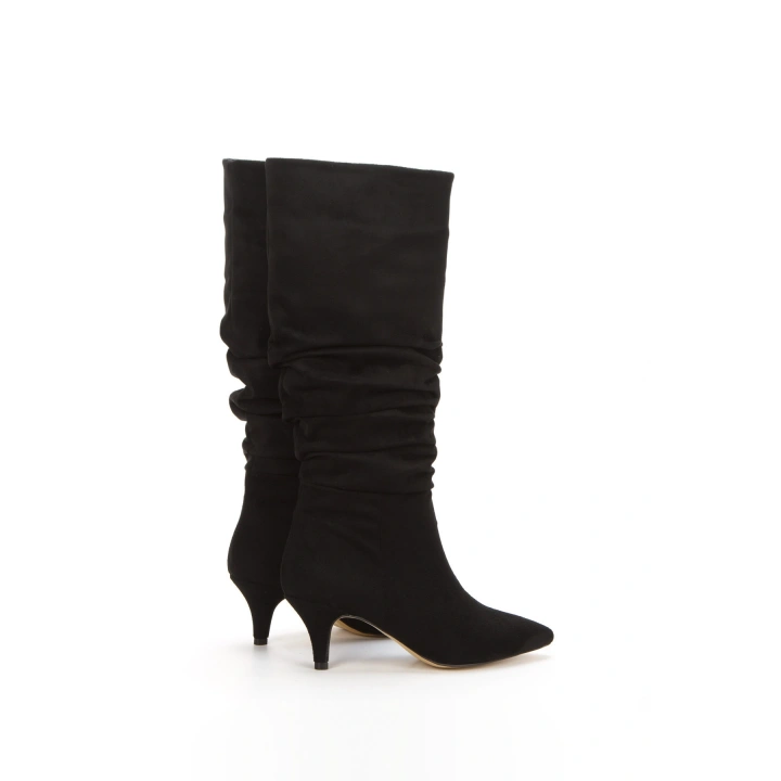Kadın Siyah Süet Sivri Burunlu İnce Topuklu Rahat Körüklü Çizme