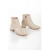 Kadın Bej Sivri Burunlu Galvaniz Kalın Topuklu Şık Fiyonk Detaylı Rahat Kışlık Bot