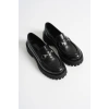 Kadın Siyah Suni Deri Cilt Şık Toka Detaylı Kalın Tabanlı Rahat Loafer Ayakkabı