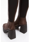 Kadın Kahve Dalgıç Arkası Esneyebilen Kumaş Hafif Platform Topuklu Sade Şık ve Rahat Çizme