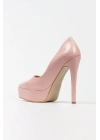 Kadın Pudra Rugan Yüksek Platform  Kapalı  Burunlu  İnce Topuklu Rahat ve Şık Ayakkabı