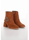 Kadın Taba  Süet Şık Pırlanta Taş Toka Detaylı  Özel Galvaniz Kalın Topuklu Rahat Bot