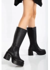 Kadın Siyah Suni Deri Cilt Hafif ve Yüksek Topuklu Düz Şık Rahat Çizme