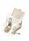 Kadın Altın Bilekten Ayarlamalı Şık Biye Detaylı Abiye Ayakkabı ve Çanta Kombini