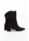 Kadın Siyah Süet Sivri Burunlu Körüklü Kalın Topuklu Arkadan Fermuarlı Rahat ve Şık Bot