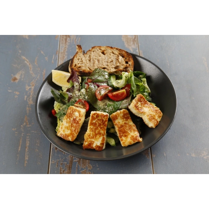 Insalata Con Halloumi