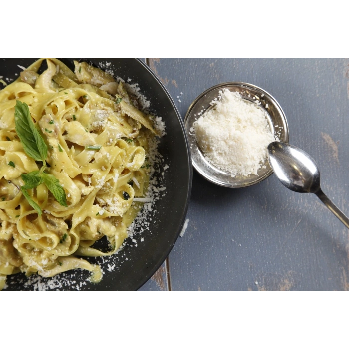 Fettucine Pollo Alfredo